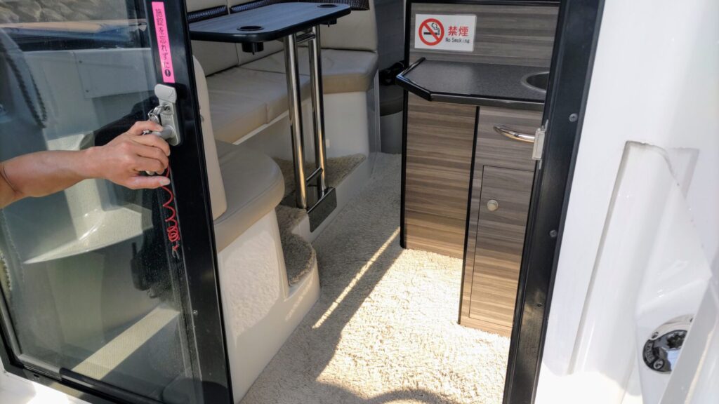 兵庫 西宮 マリーナ 新西宮ヨットハーバー レンタルボート シースタイル AX220 S-QUALO 看護師付き添いサービス めぐみ
