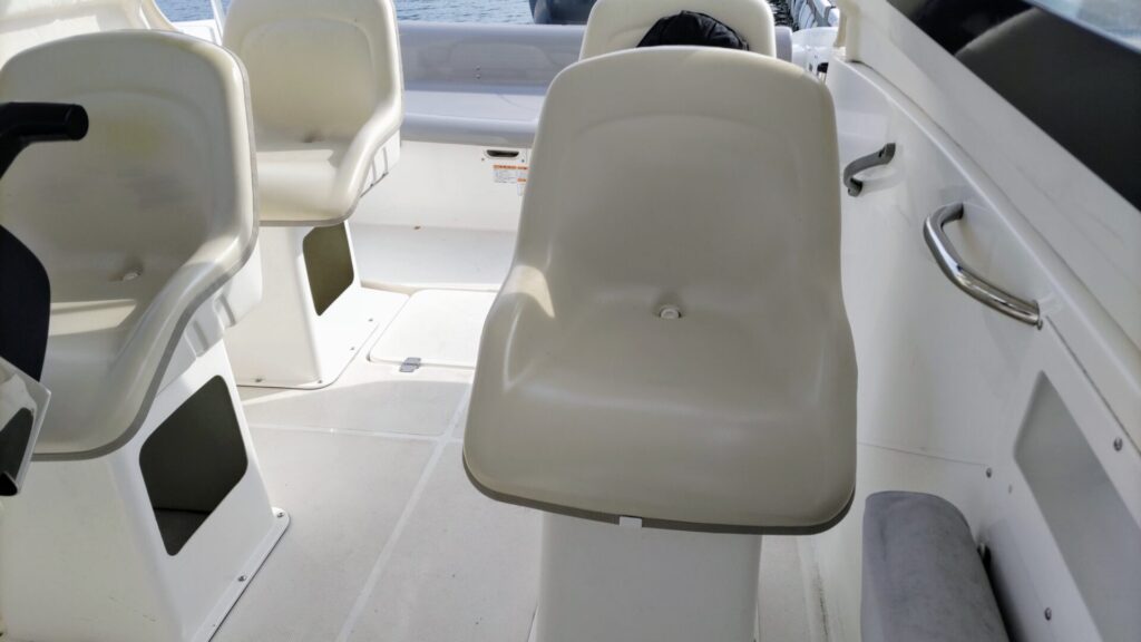 三重 津 河芸 マリーナ マリーナ河芸 レンタルボート シースタイル FR-20LS 障害者 バリアフリー 車椅子
