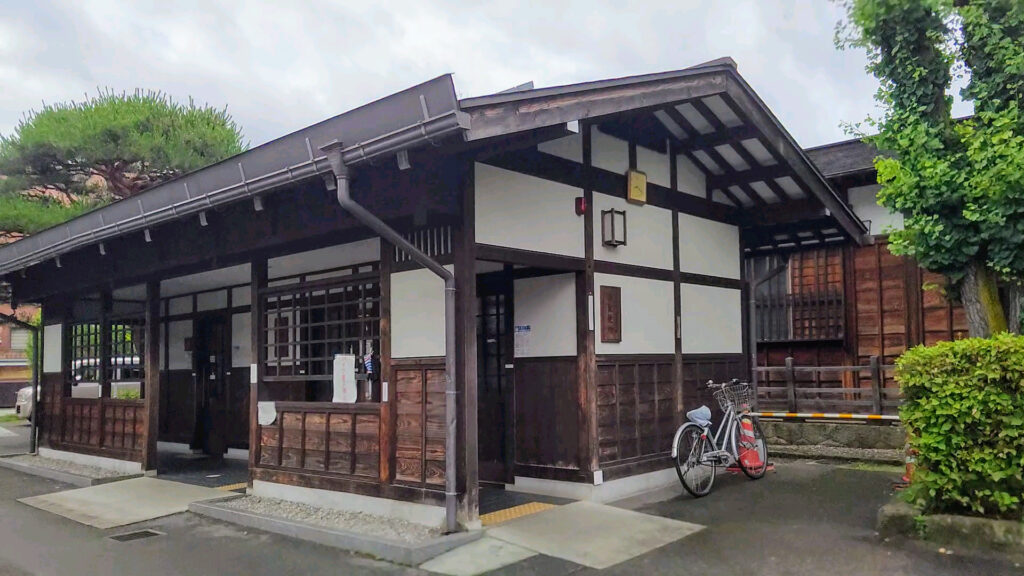 岐阜 飛騨 高山 朝市 陣屋朝市 宮川朝市 障害者 バリアフリー 車椅子