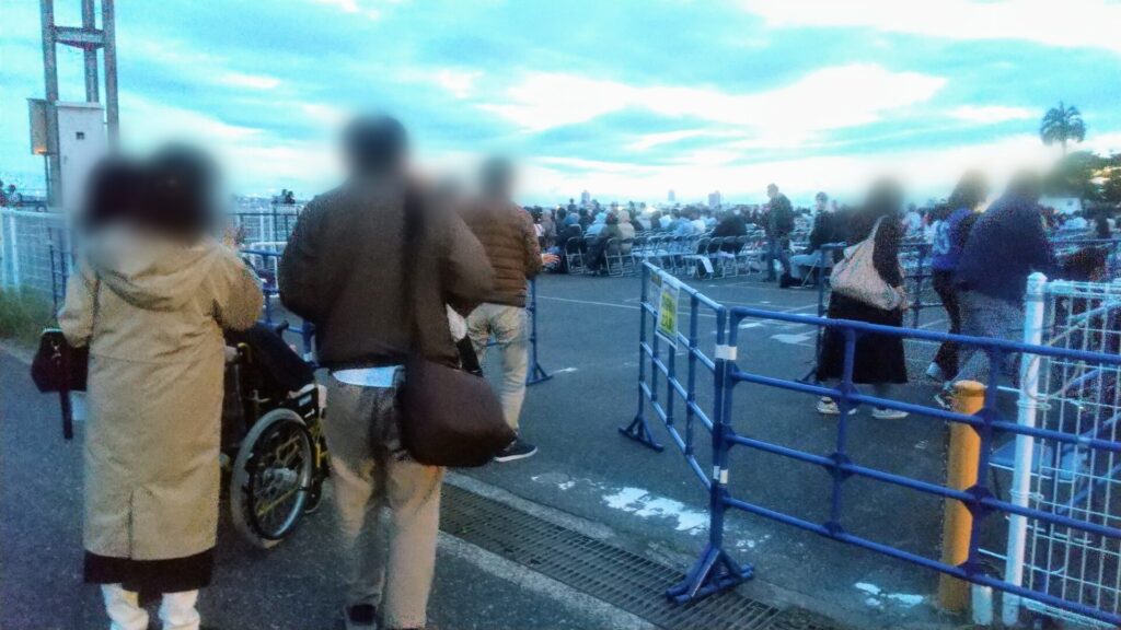 愛知 名古屋 ガーデン埠頭 花火 名港水上芸術花火 障害者 バリアフリー 車椅子