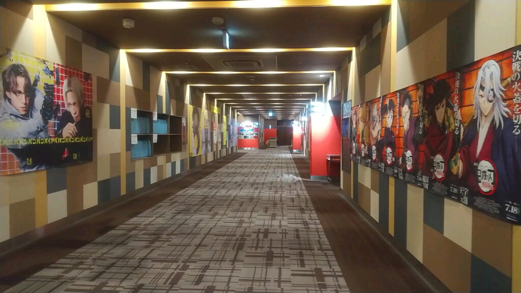 愛知 名古屋 中川コロナ シネマ 映画 アニメ 小林さんちのメイドラゴン さみしがりやの竜 障害者 バリアフリー 車椅子