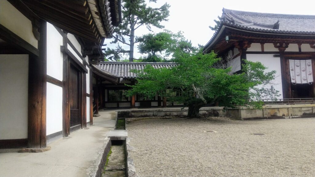 奈良 斑鳩 奈良市 寺院 法隆寺 薬師寺 唐招提寺 世界遺産 障害者 バリアフリー 車椅子