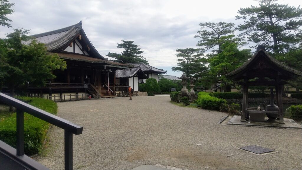 奈良 斑鳩 奈良市 寺院 法隆寺 薬師寺 唐招提寺 世界遺産 障害者 バリアフリー 車椅子