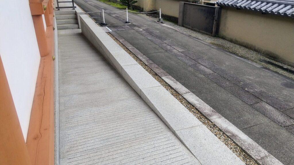 奈良 斑鳩 奈良市 寺院 法隆寺 薬師寺 唐招提寺 世界遺産 障害者 バリアフリー 車椅子