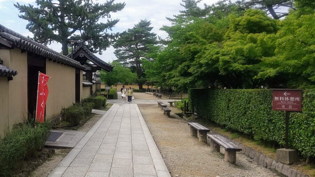 奈良 斑鳩 奈良市 寺院 法隆寺 薬師寺 唐招提寺 世界遺産 障害者 バリアフリー 車椅子