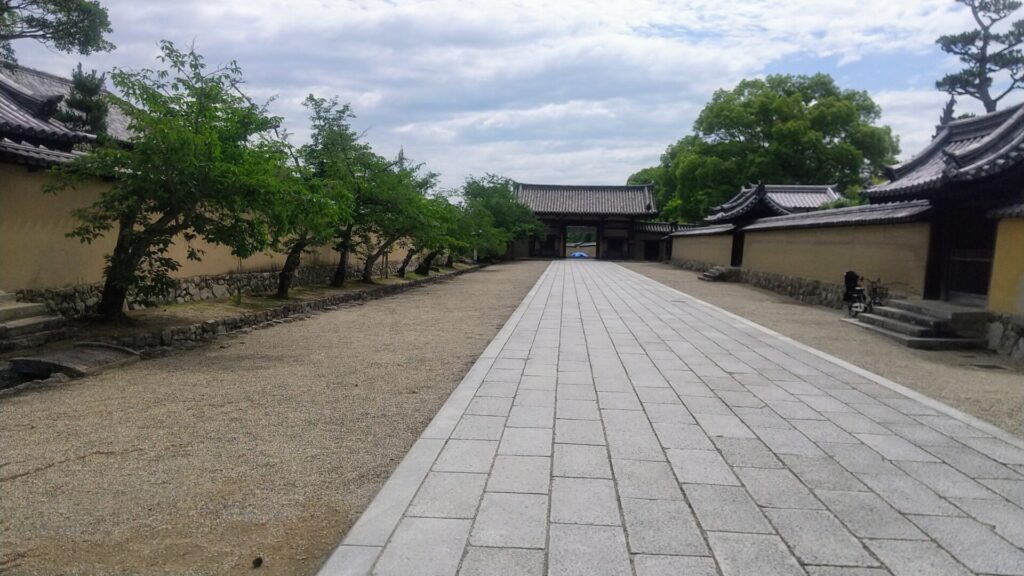 奈良 斑鳩 奈良市 寺院 法隆寺 薬師寺 唐招提寺 世界遺産 障害者 バリアフリー 車椅子