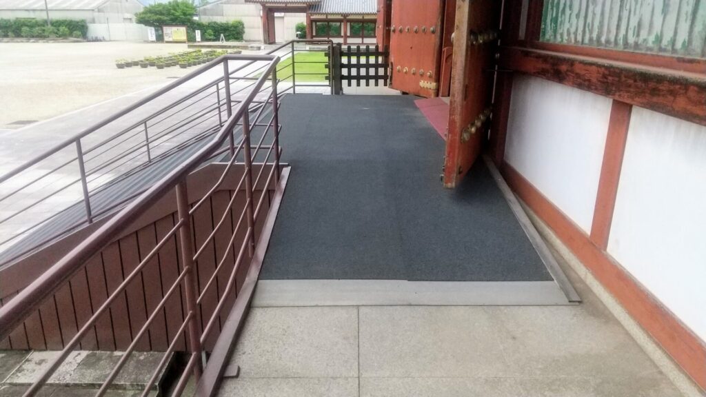 奈良 斑鳩 奈良市 寺院 法隆寺 薬師寺 唐招提寺 世界遺産 障害者 バリアフリー 車椅子