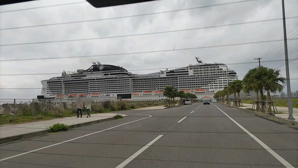 クルーズ 客船 MSC ベリッシマ 沖縄 台湾 石垣島 障害者 バリアフリー 車椅子